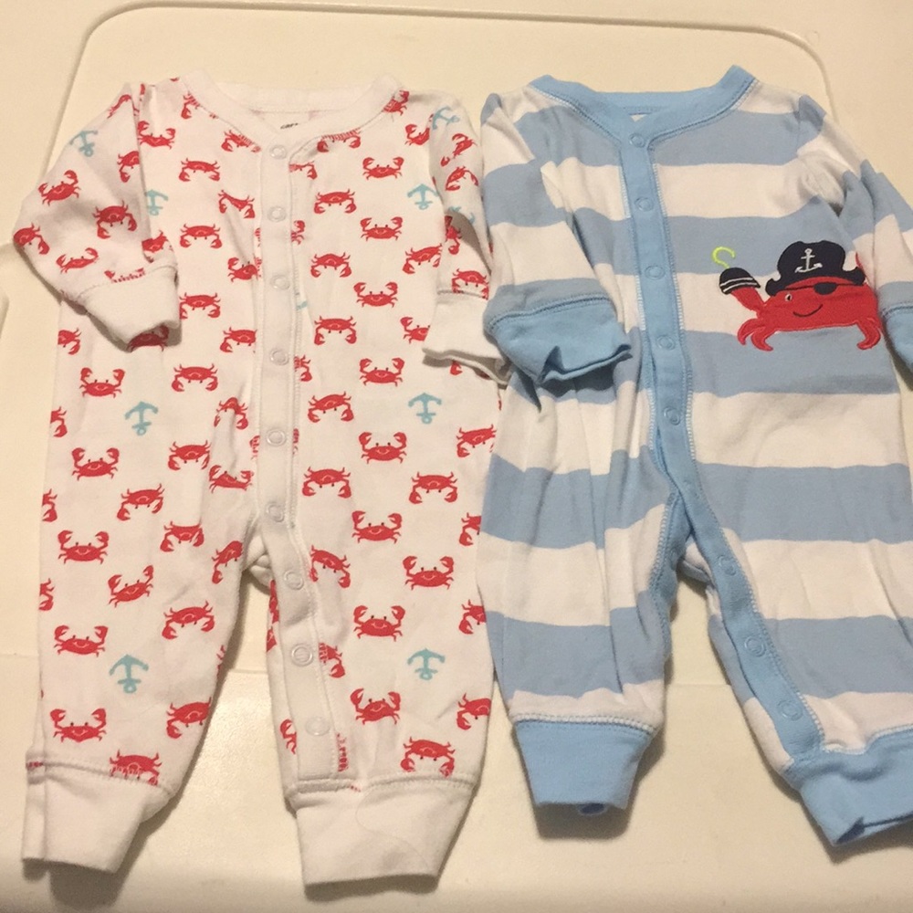 2 infant sleepers